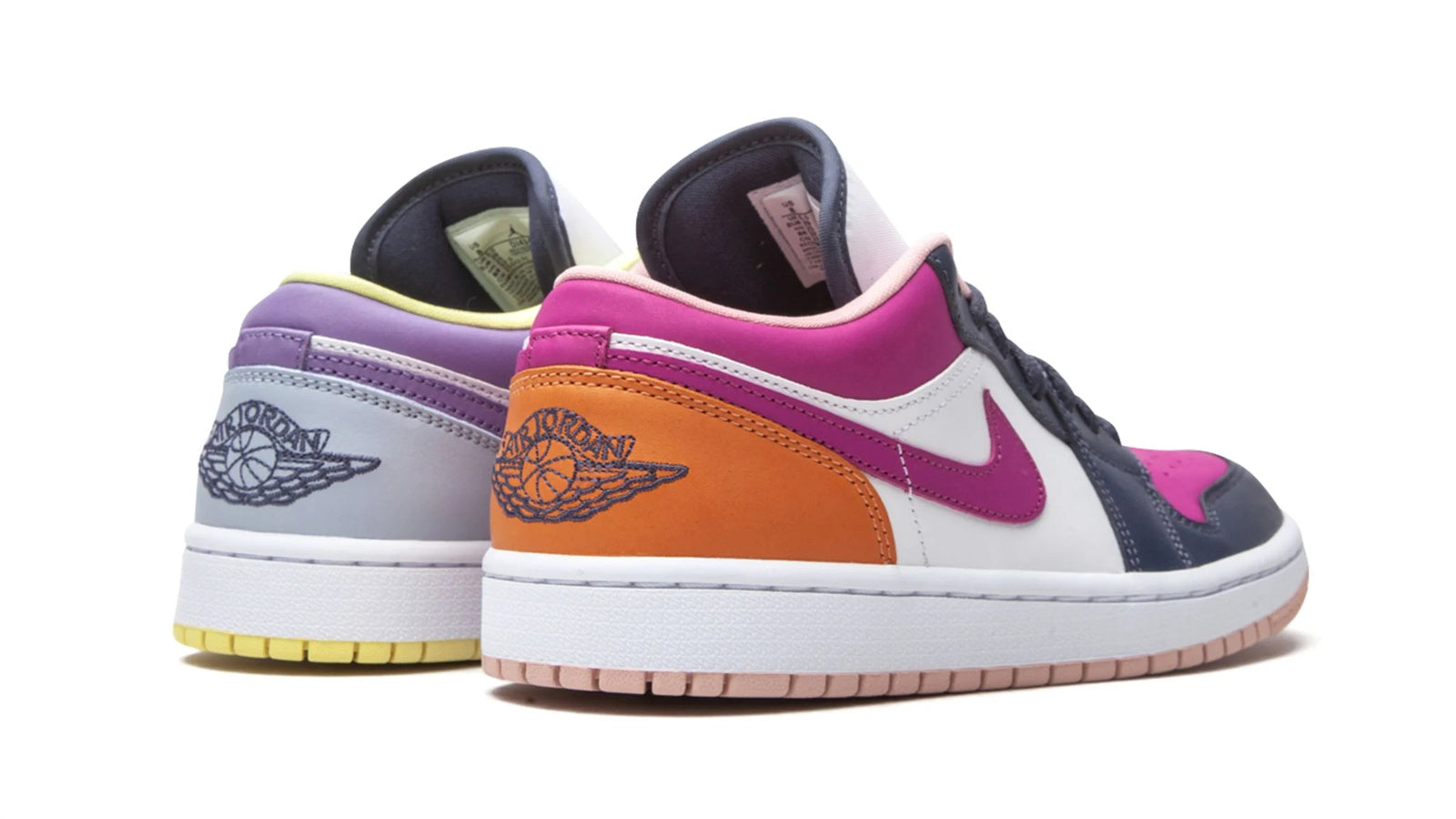 AIR JORDAN 1 LO SE WMNS "Mismatched Purple / Magenta" - Image 4