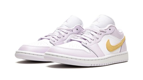 AIR JORDAN 1 LO WMNS "Barely Grape" - Image 2
