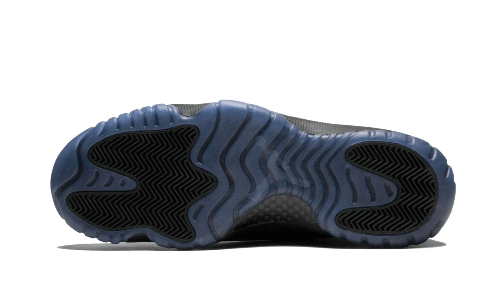Air Jordan 11 Retro "Cap & Gown" - Image 5