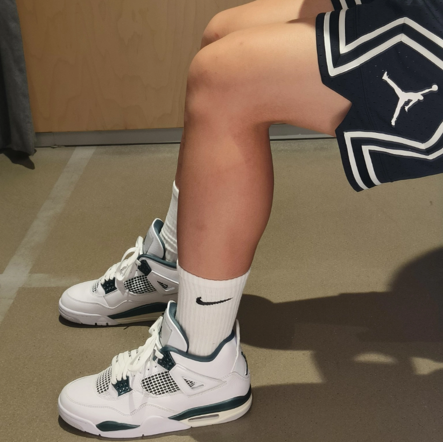 Air Jordan 4 Retro 'Oxidized Green' Sneaker Style FQ8138-103 - Image 5