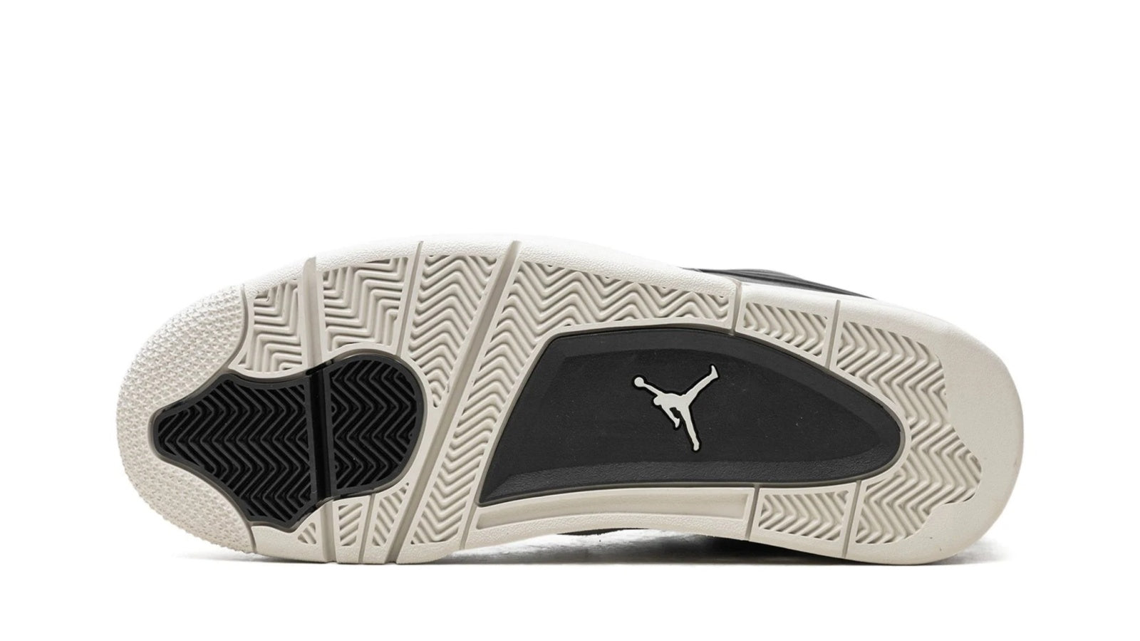 Air Jordan 4 RM "Light Bone" - Image 5
