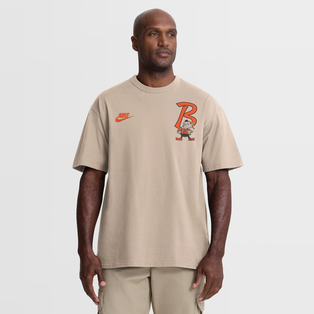 Cleveland Browns Merch - Men's Sand Night Primary Max90 T-Shirt - Football Fan Birthday Gift