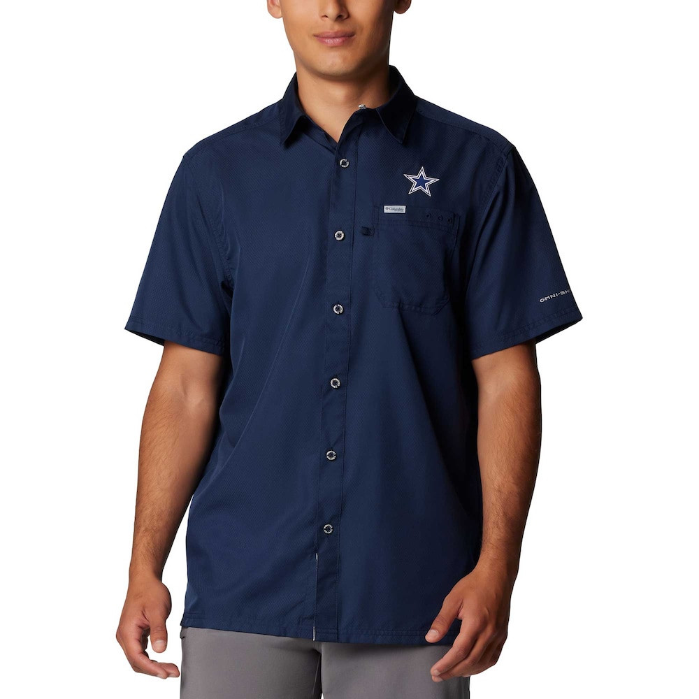 Dallas Cowboys Merch - Men's Columbia Slack Tide™ Omni-Shade Button-Up Camp Shirt, Navy - Christmas Gifts For Football Fans