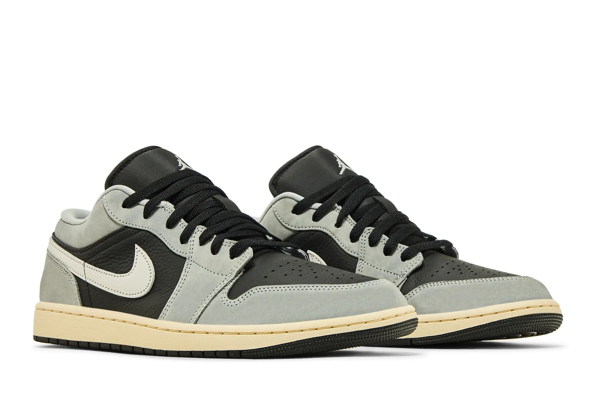 Jordan 1 Low 'Light Smoke Grey' - Image 4