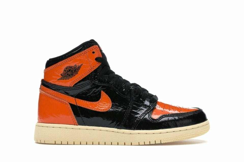 Jordan 1 Retro High Shattered Backboard 3 (GS) Black/Pale Vanilla Sneaker Style 575441-028
