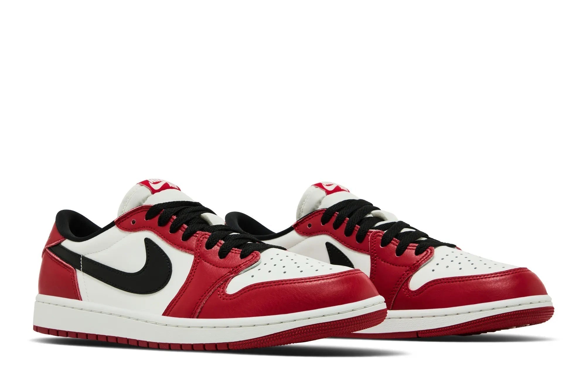 Jordan 1 Retro Low OG 'Chicago' 2025 - Image 4