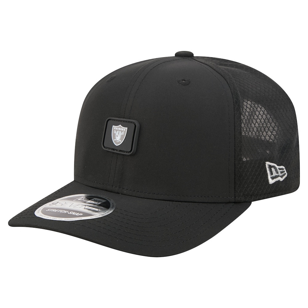 Las Vegas Raiders Merch - Men's Micro Badge 9SEVENTY Adjustable Hat, Black - New Era - Football Fan Gift Ideas