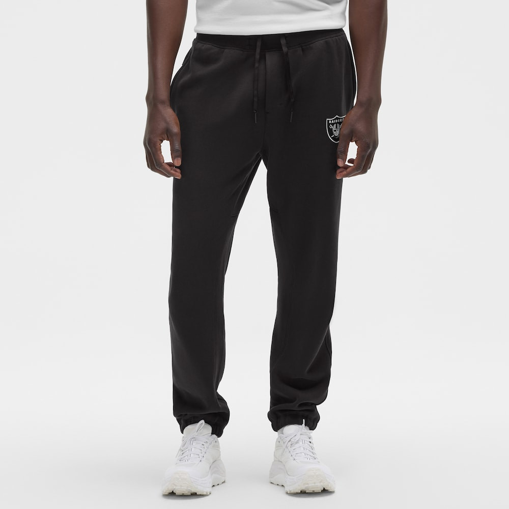 Las Vegas Raiders Merch - Men's Steady State Jogger, Black - lululemon - Football Fan Present Ideas