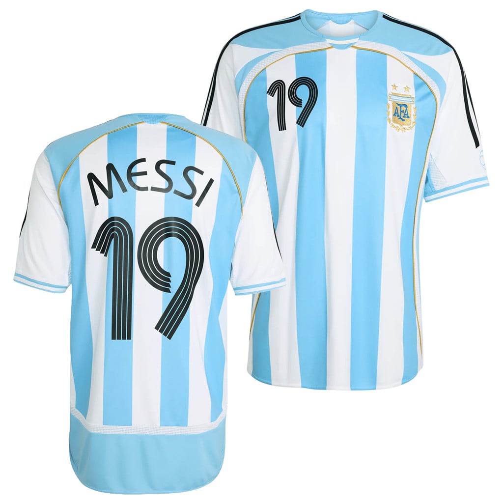 Lionel Messi's World Cup 2026 Merch Maillot Domicile Argentina 2006 Messi #19 Jersey T-Shirt
