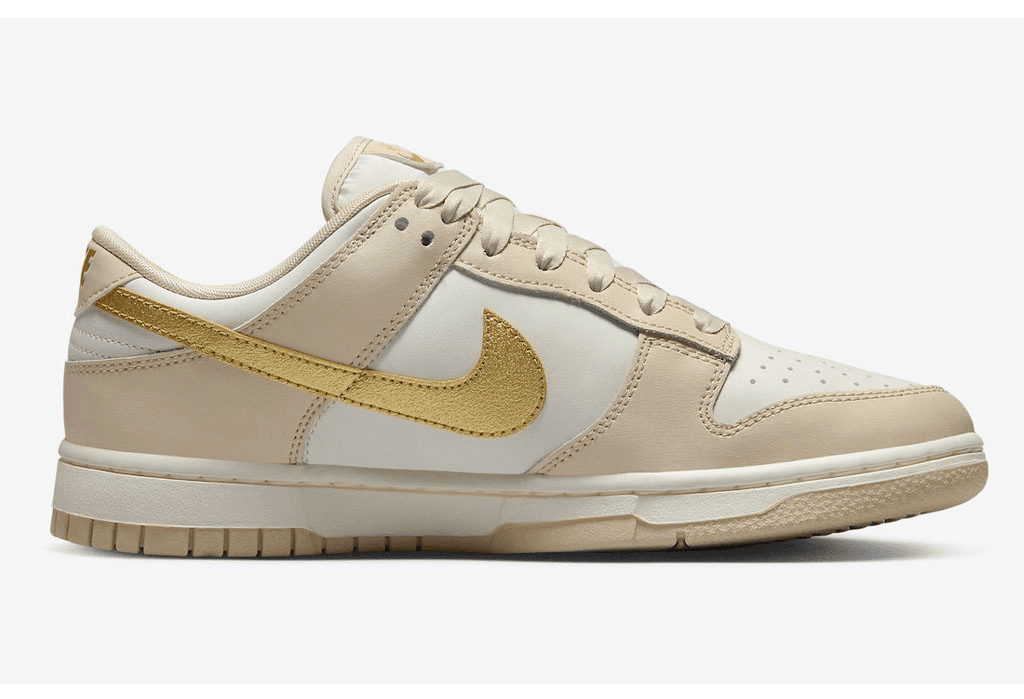 Men's Dunk Low Gold Swoosh Shoes