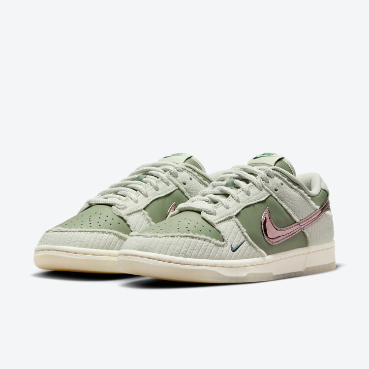 Men's Nike Dunk Low Be 1 of One Shoes - Image 3