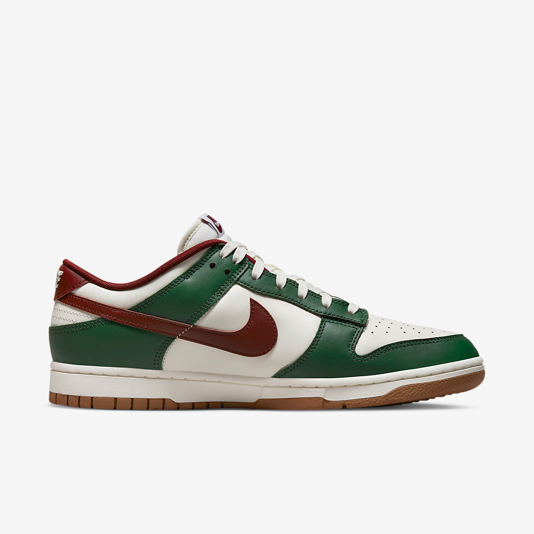 Men's Nike Dunk Low Gorge Green Shoes - Image 2