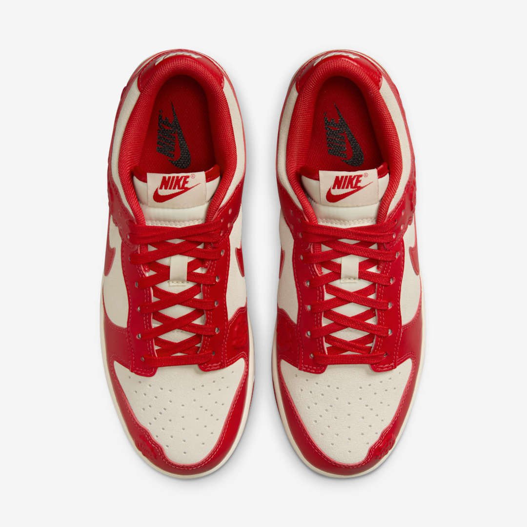 Men's Nike Dunk Low 'Red Roses' Shoes - Image 4