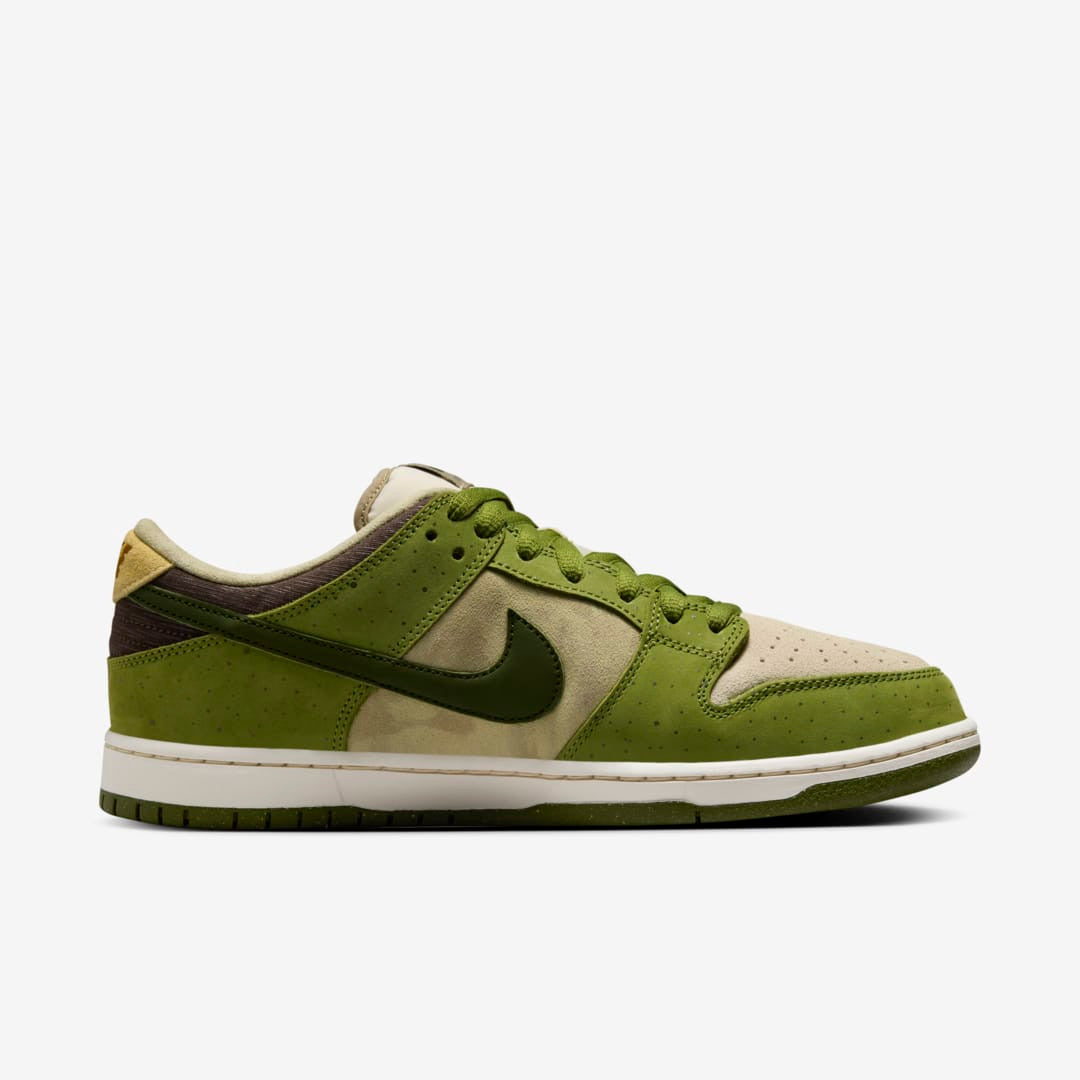 Men's Nike SB Dunk Low 'Matcha' Shoes - Image 2