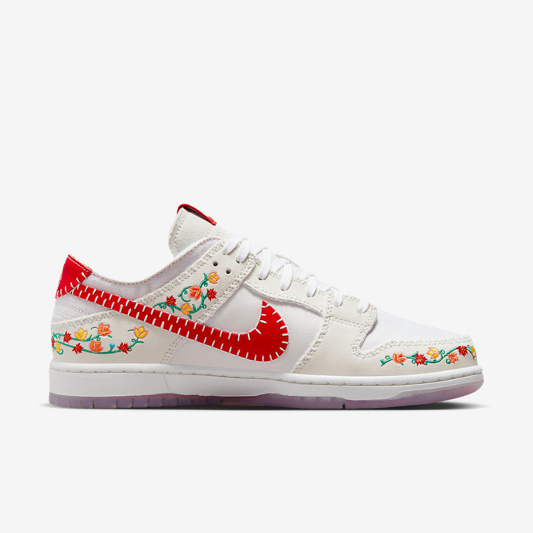 Men's Nike SB Dunk Low 'N7' Shoes - Image 2