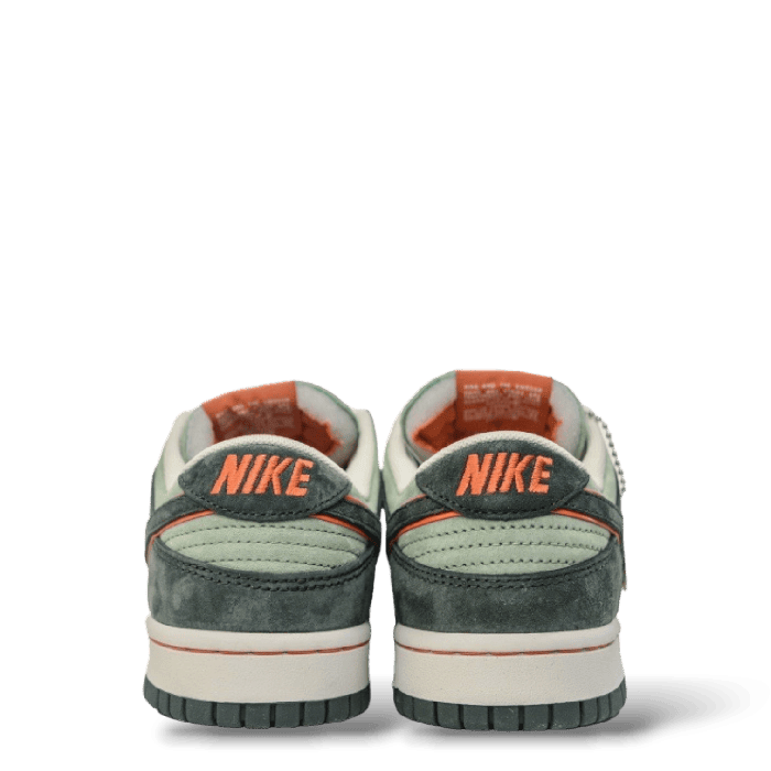 Men's Nike SB Dunk Low x Otomo Katsuhir Steamboy Boy OST Shoes - Image 5