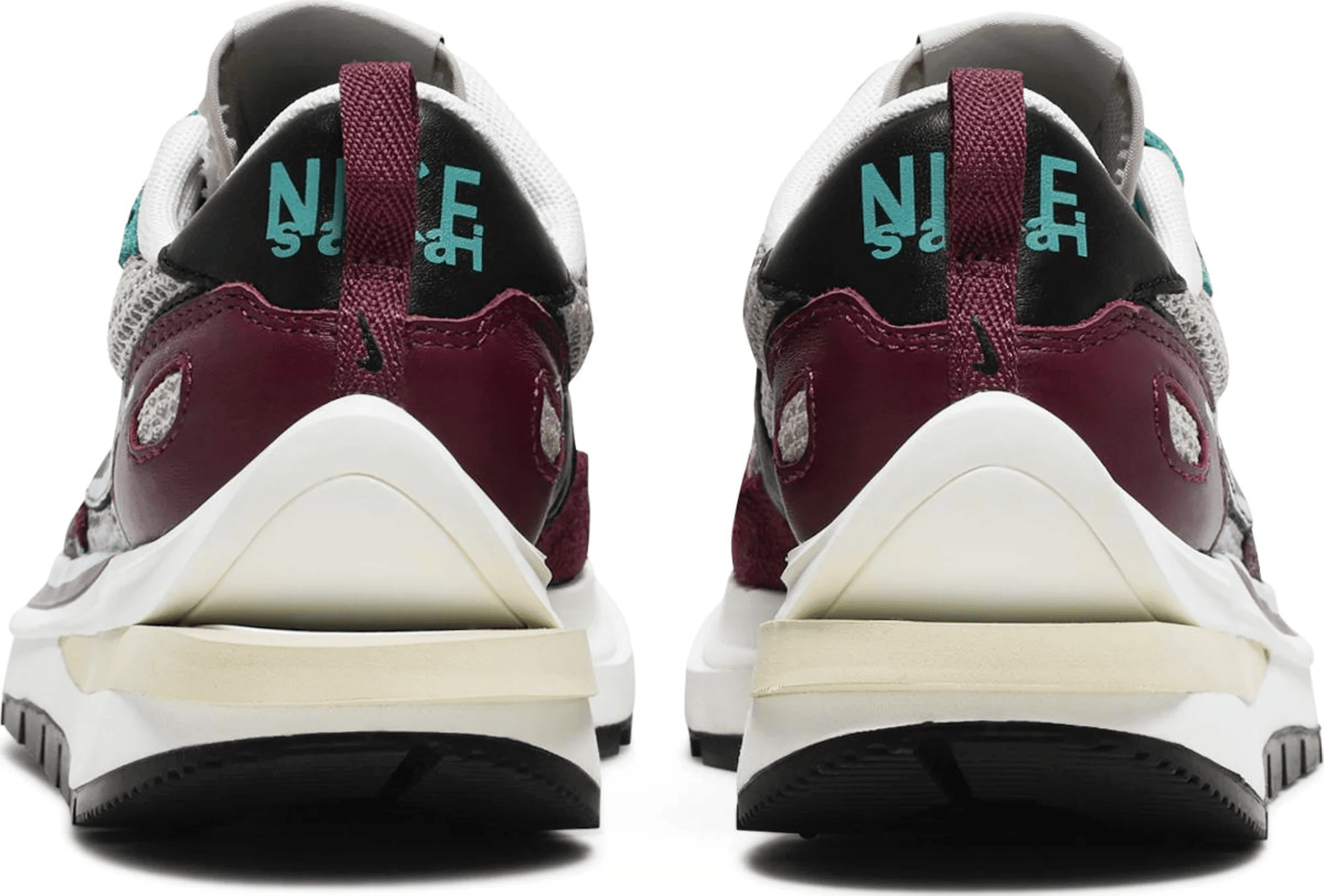 Men's Sacai x VaporWaffle Villain Red Shoes - Image 4