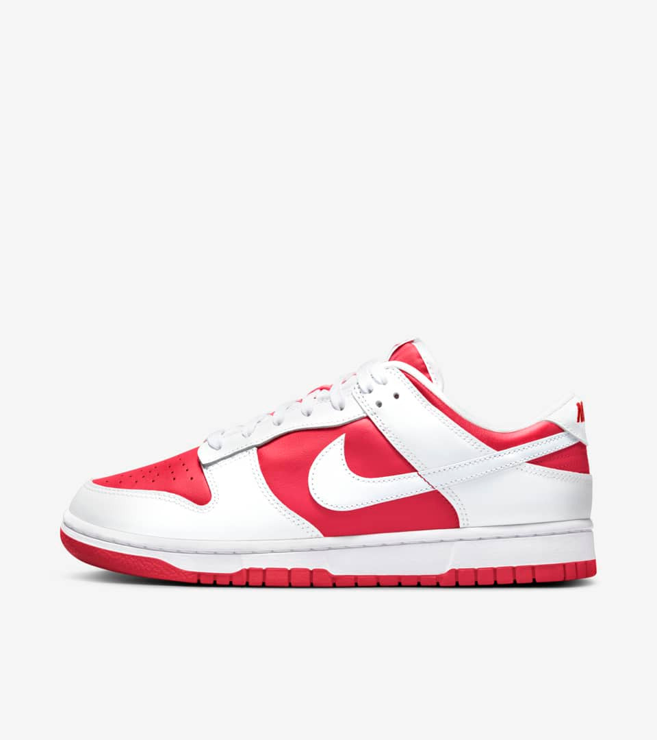 Men's SB Dunk Low Championship Red Shoes