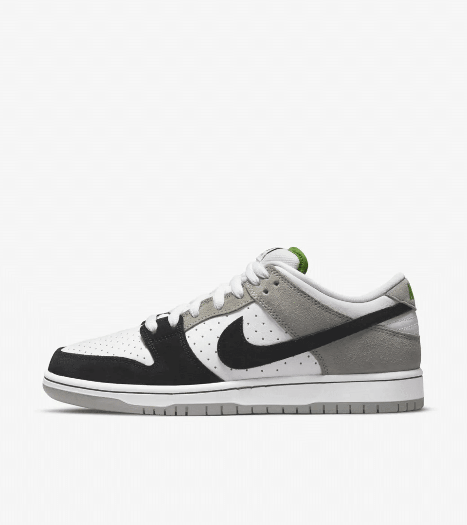 Men's SB Dunk Low Cholorophyll Shoes