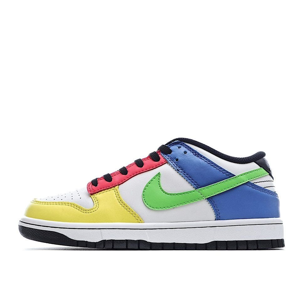 Men's SB Dunk Low Green Strike Shoes