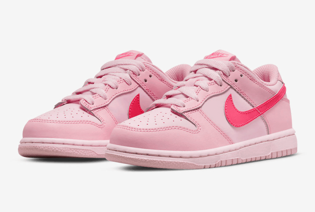 Men's SB Dunk Low GS Triple Pink Shoes - Image 3