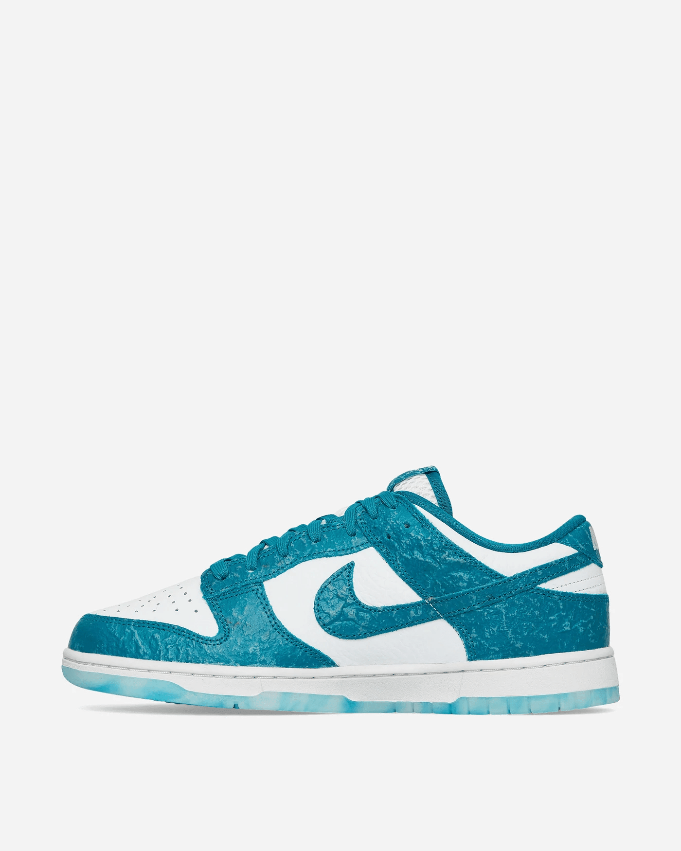 Men's SB Dunk Low Ocean Shoes
