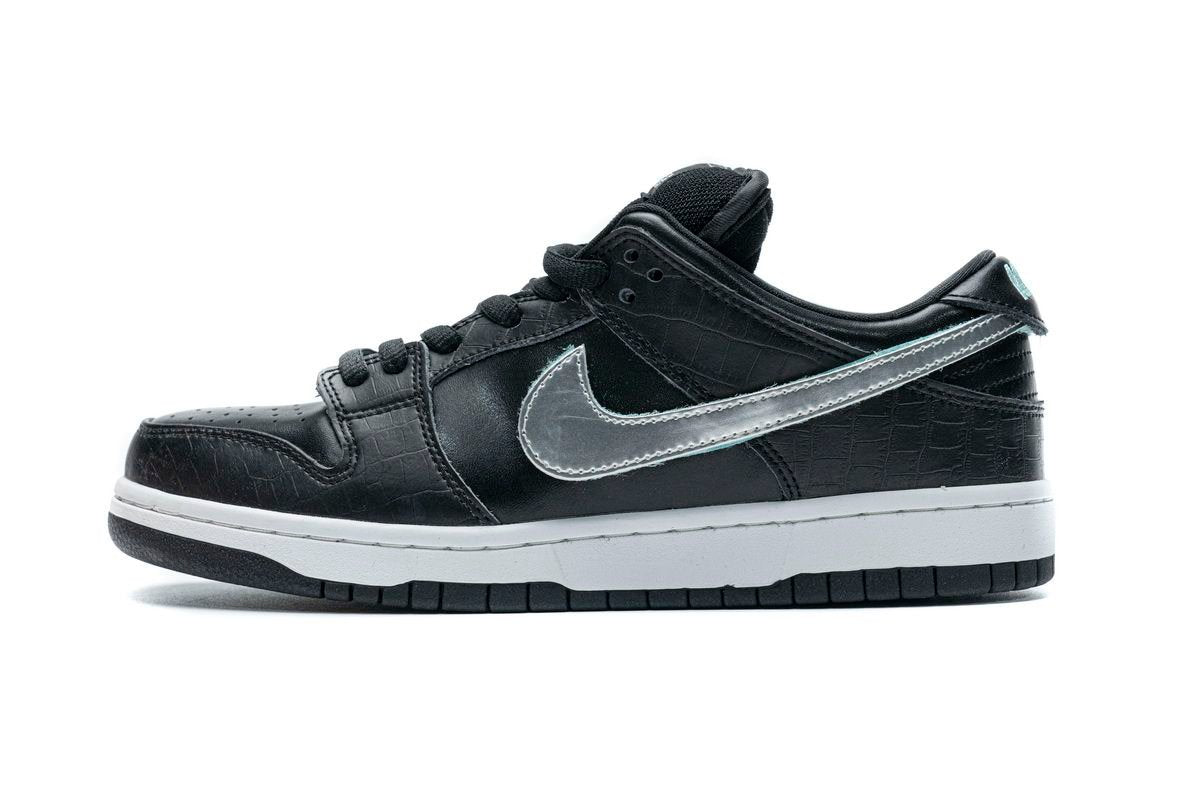 Men's SB Dunk Low Pro OG QS Black Diamond Shoes