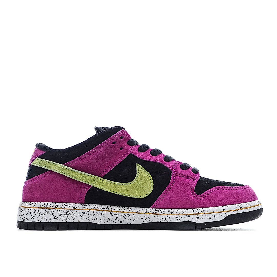 Men's SB Dunk Low Red Plum Shoes