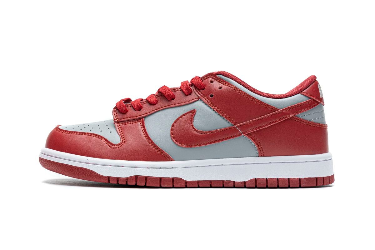 Men's SB Dunk Low Retro UNLV Shoes