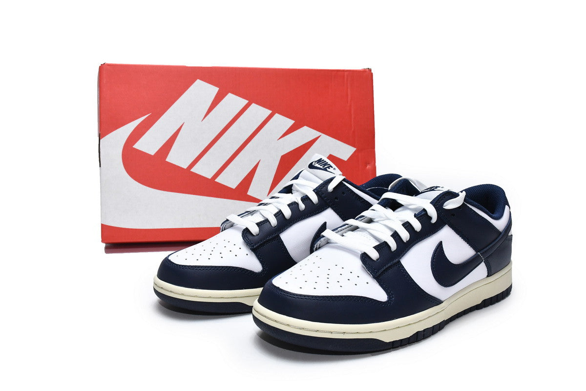 Men's SB Dunk Low Vintage Navy Shoes - Image 2