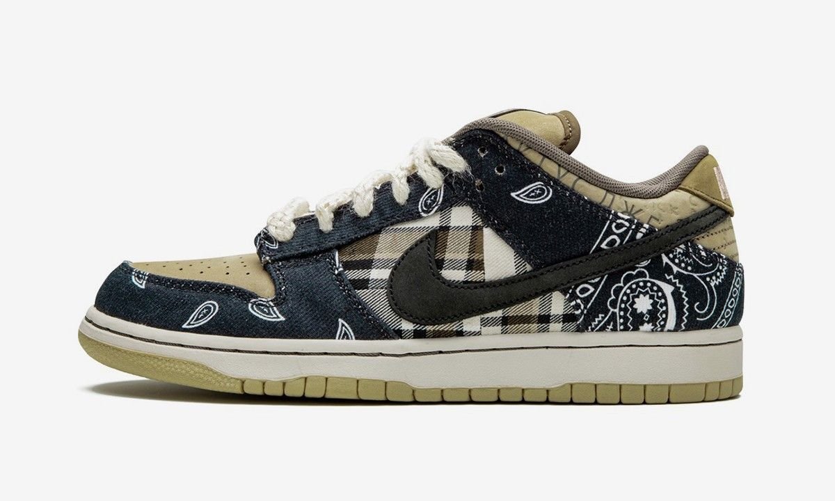 Men's Travis Scott x SB Dunk Low Shoes