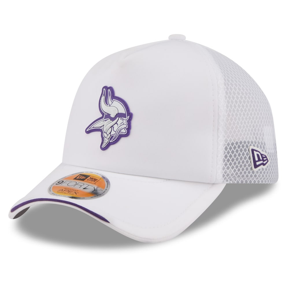 Minnesota Vikings Merch - Men's 2026 Sideline Apex 9FORTY Adjustable Trucker Hat, White - New Era - Cool Football Gifts