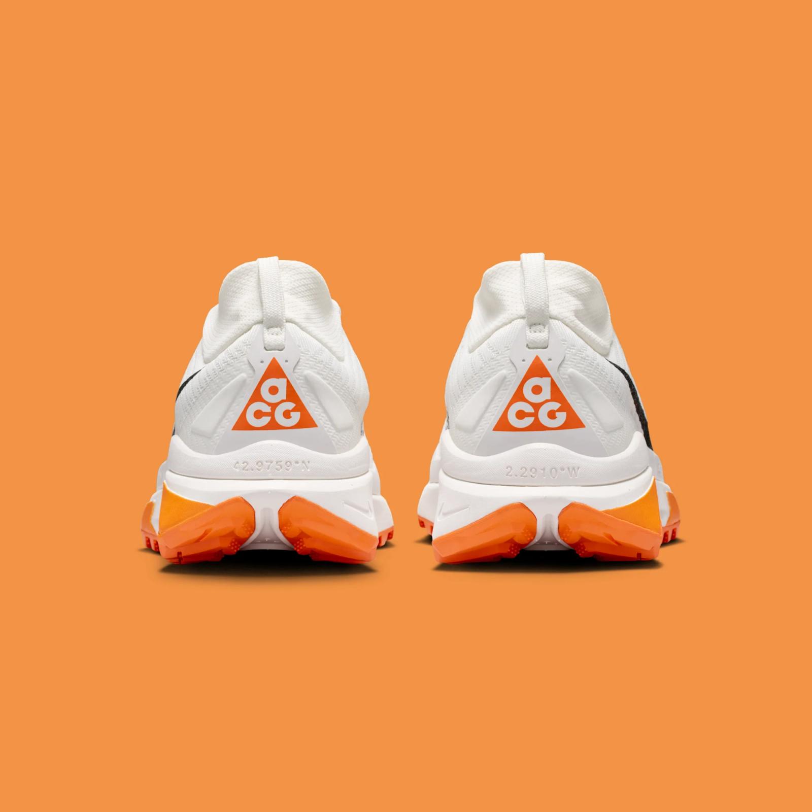 Nike ACG Zegama Trail Summit White Safety Orange HV8115-103 - Image 3