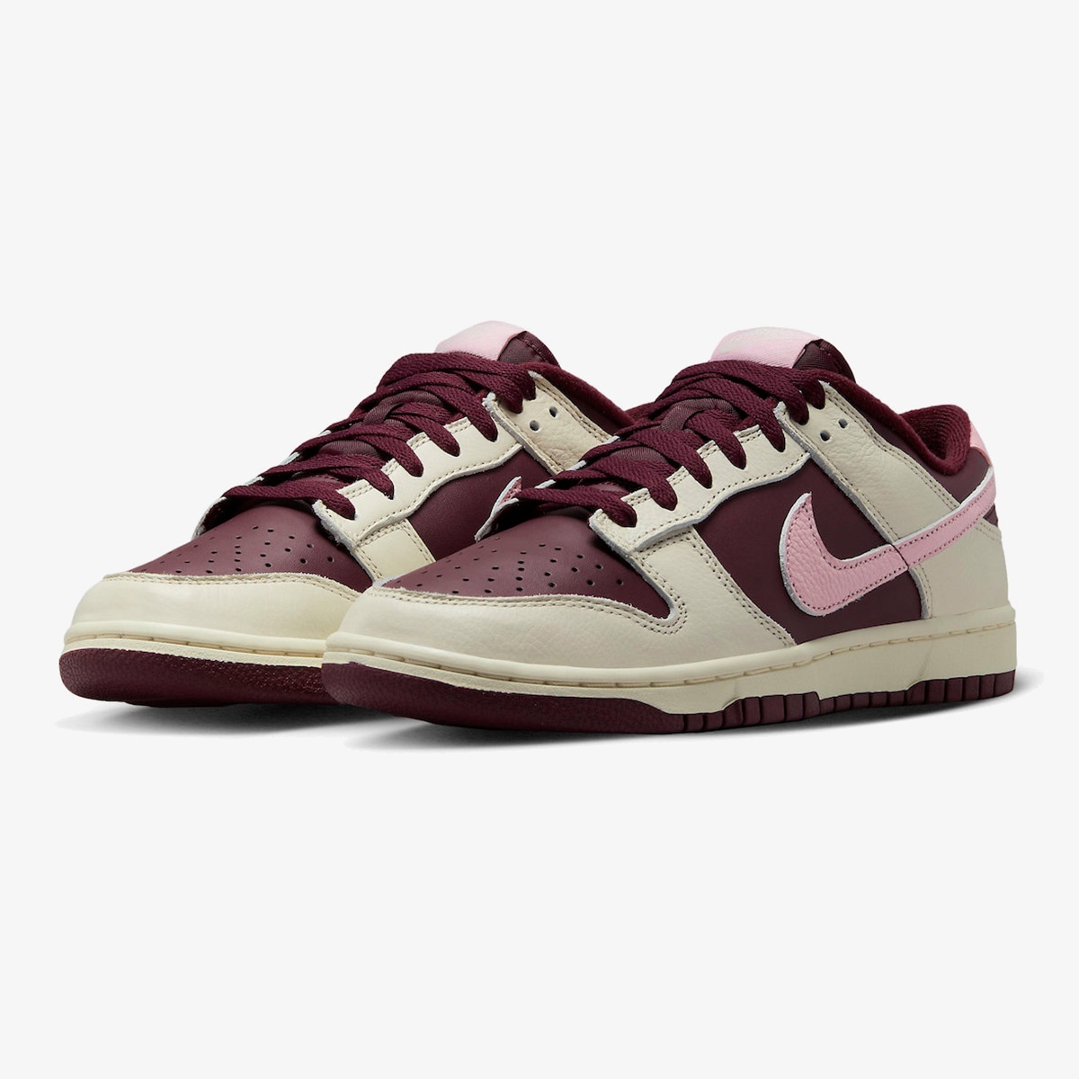 Nike Dunk Low Premium 'Valentine's Day' - Image 3