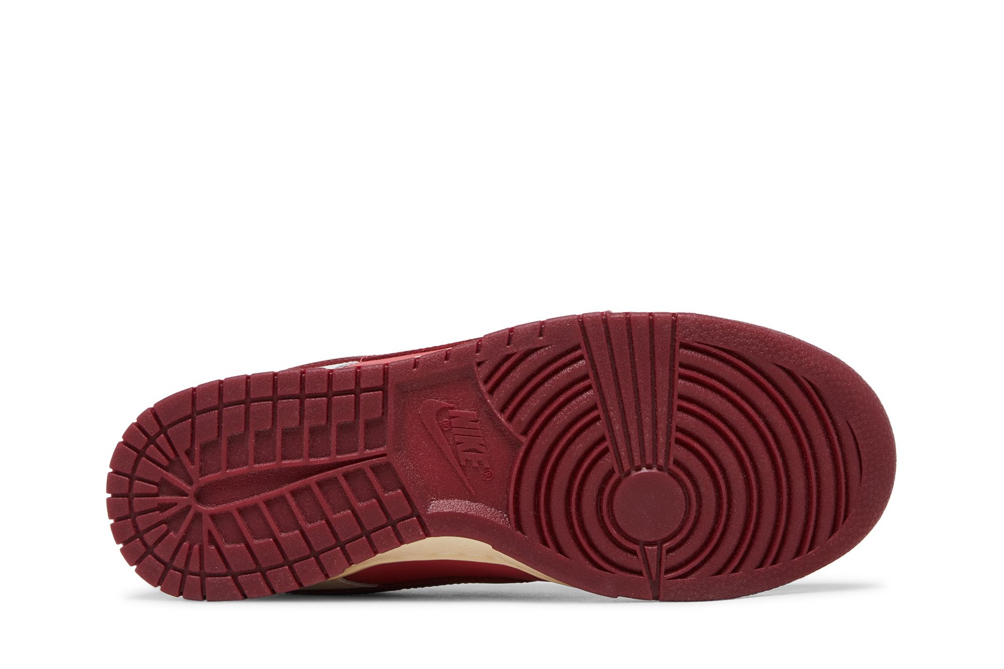 Nike Dunk Low Valentine’s Day 2024 Alternate Women’s Shoe HF0736-161 - Image 4