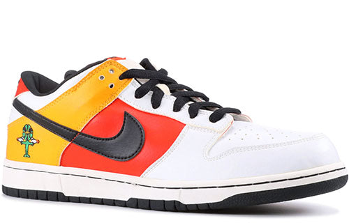 Nike SB Dunk Low Raygun Orange Flash/Black-White Sneakers – 304292-802 - Image 4