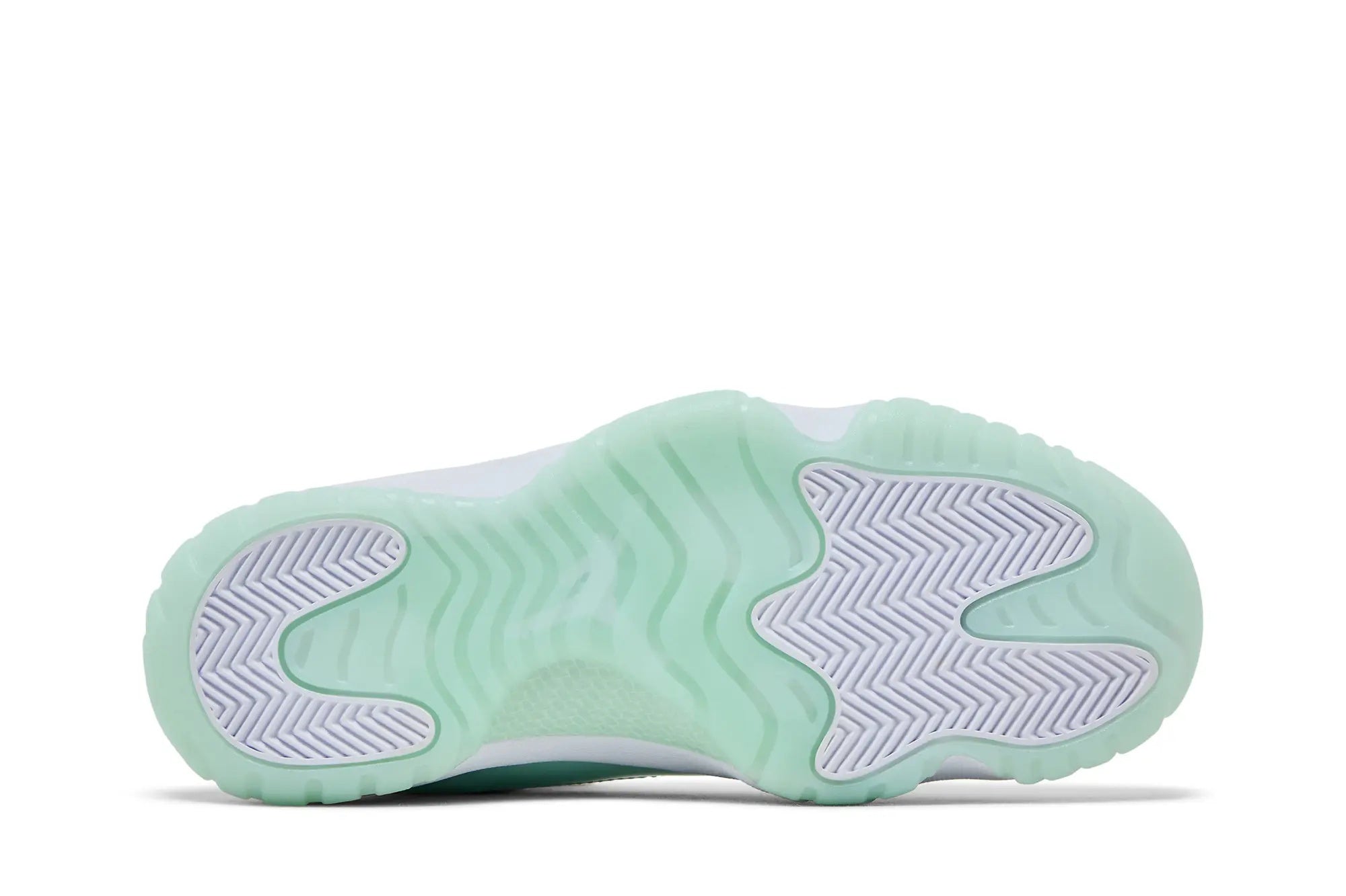 Wmns Jordan 11 Retro Low 'Igloo' - Image 4