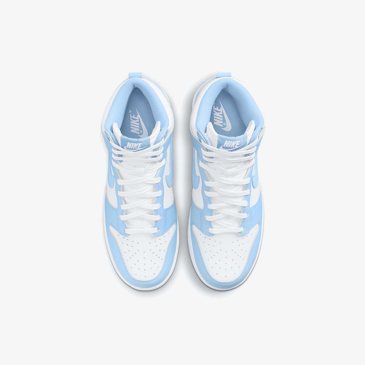 Wmns Nike Dunk High 'Aluminum' - Image 4