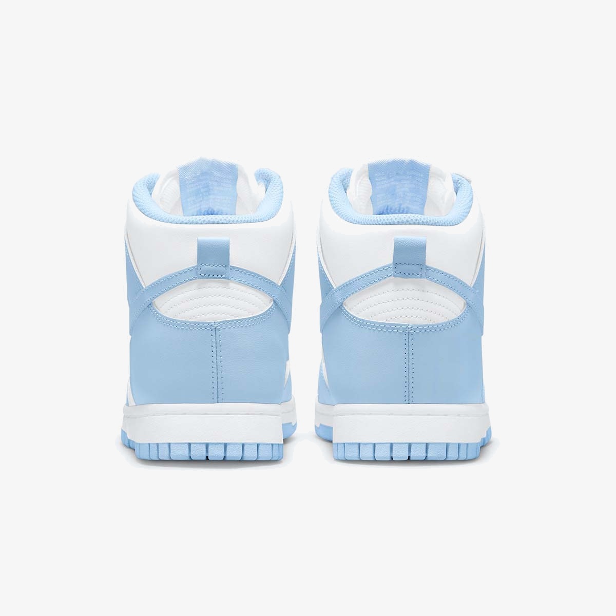 Wmns Nike Dunk High 'Aluminum' - Image 5