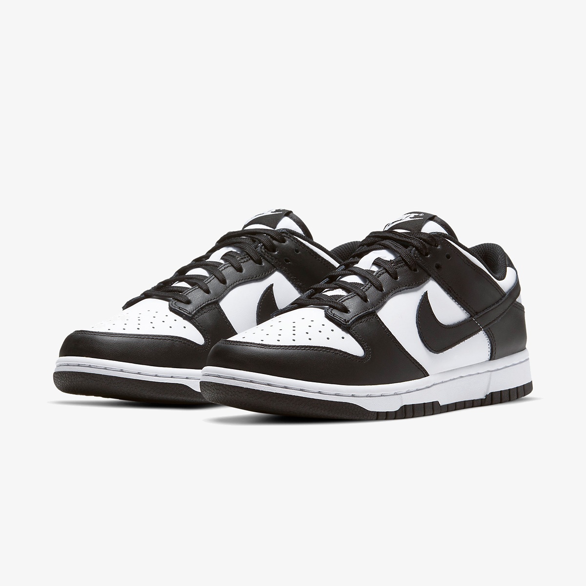Wmns Nike Dunk Low 'Black White' - Image 3