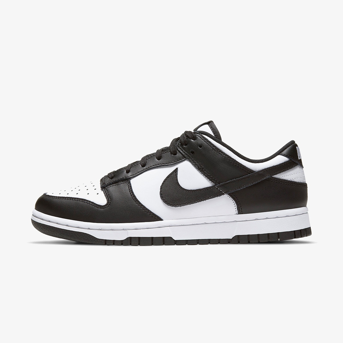 Wmns Nike Dunk Low 'Black White'